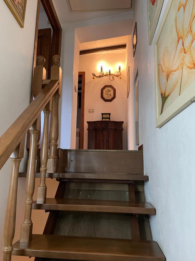 Authentic Tuscan - Entire House - Exclusive Use Villa Sassofortino Esterno foto