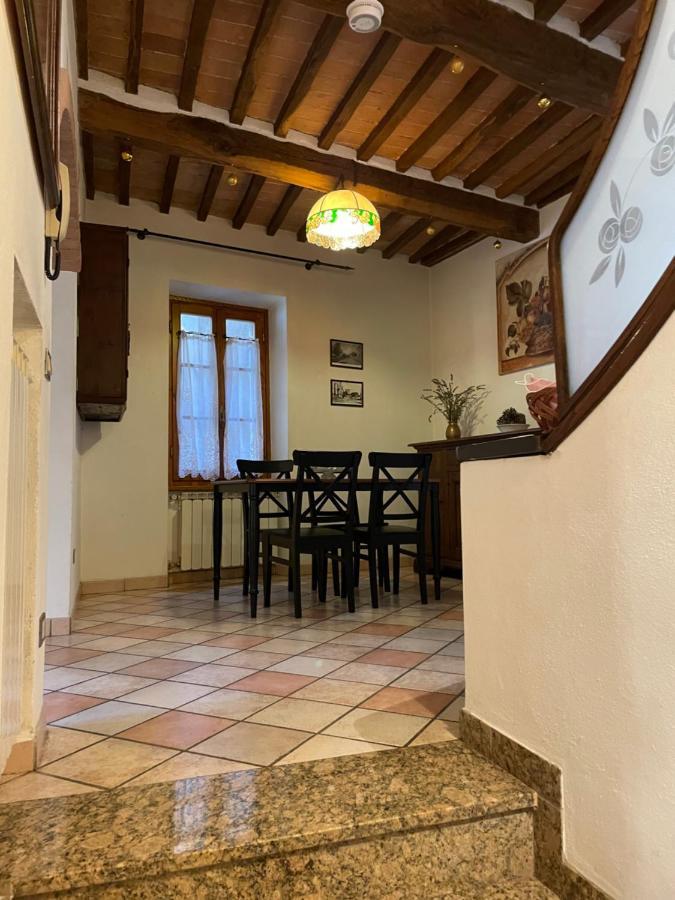 Authentic Tuscan - Entire House - Exclusive Use Villa Sassofortino Esterno foto